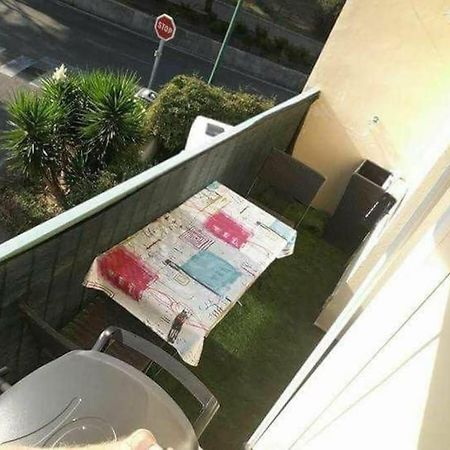 Studio 150M De La Plage ลาแซน-ซูร์-แมร์ ภายนอก รูปภาพ